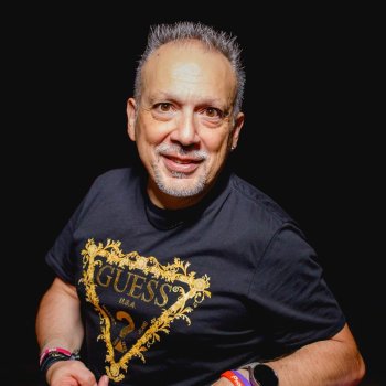 Dj MomoLatino