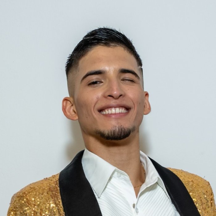 Moises Sanchez | @moisestv_